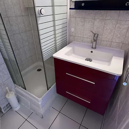4 Pers. Renove Avec Vue Au Grau-du-roi - Fr-1-731-143 Апартаменты Ле-Гро-дю-Руа